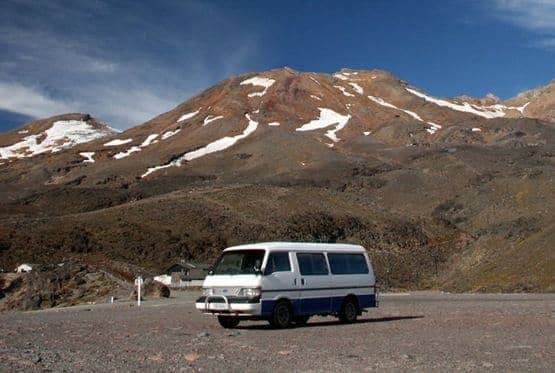 Bernie in front of Ruapehu Bernie in front of Ruapehu