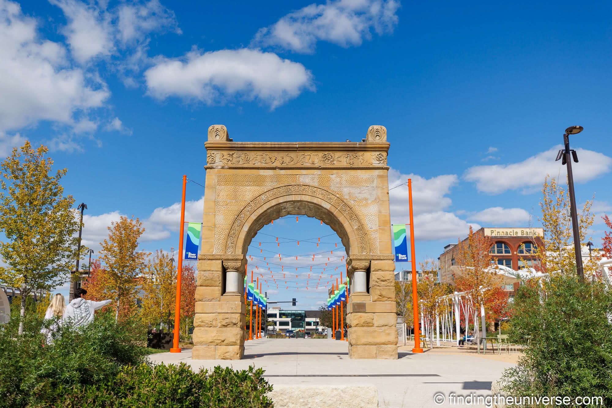 Gene Leahy Mall Omaha by Laurence Norah-2