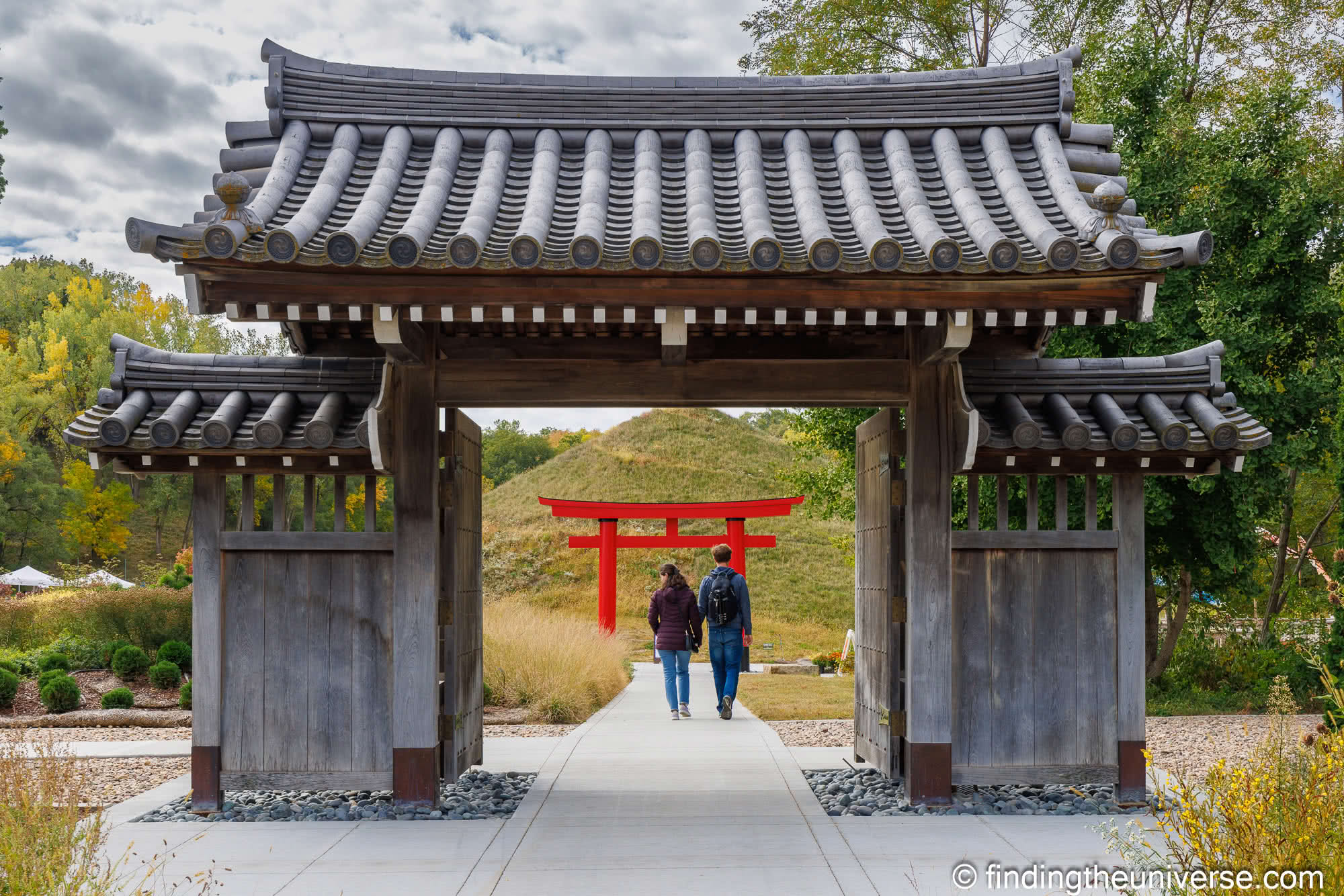 Lauritzen Gardens Omaha by Laurence Norah