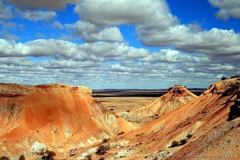 Australias Red Centre Painted Desert - Australian outback near Coober Pedy